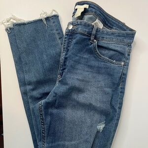 Stretchy skinny jeans